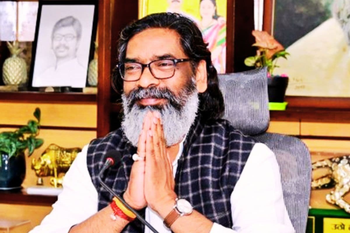 Hemant Soren Gift: झारखंड के लाखों कर्मचारियों का नया साल बल्ले-बल्ले, दिसंबर में एडवांस सैलेरी देगी हेमंत सोरेन सरकार
