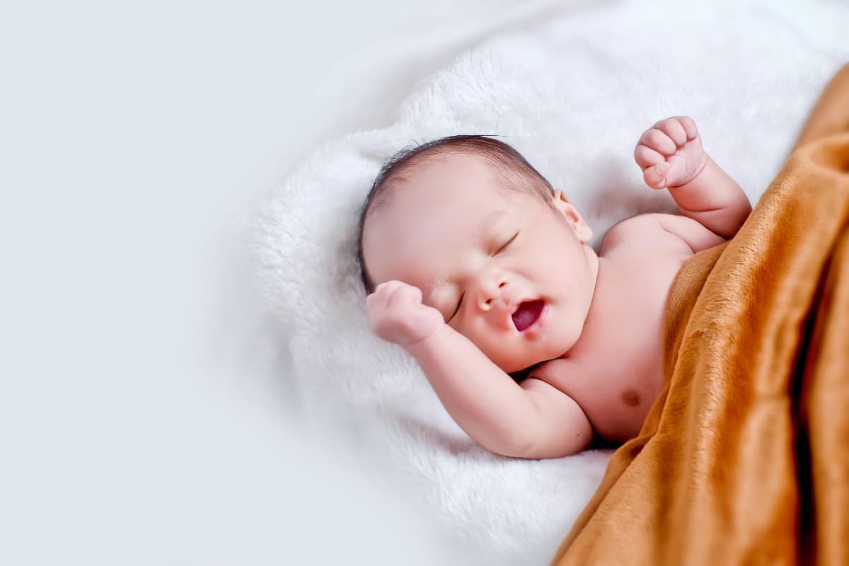 Baby Names: अपने चांद के टुकड़े को दें चंद्र देव से जुड़ा ये प्यारा नाम, देखें लिस्ट