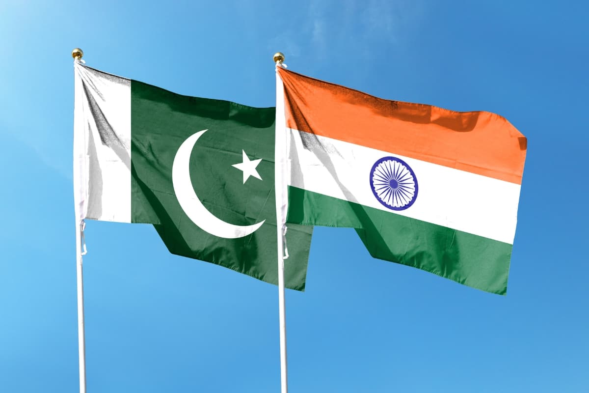 India and Pakistan Budget: भारत के सामने रेंग रहा है पाकिस्तान का शिक्षा बजट, अर्थव्यवस्था के मामले में भी है 'टिंगू मास्टर'