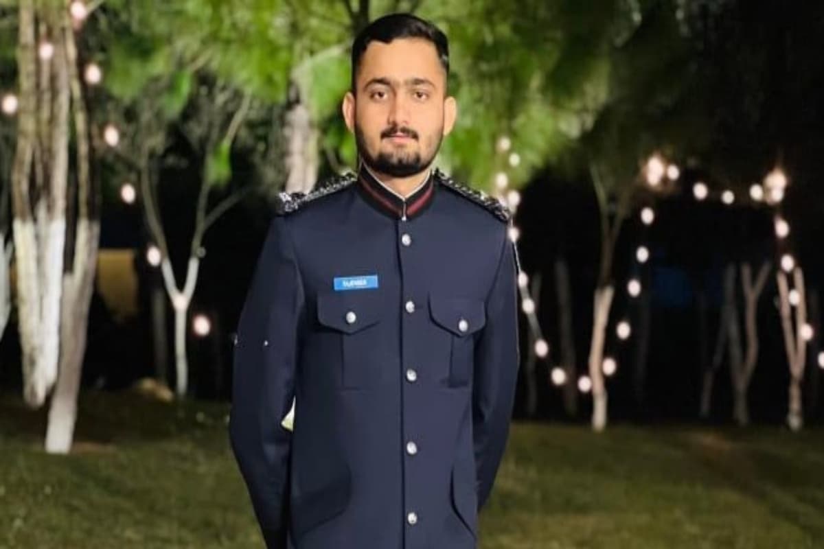 Pakistan News: पाकिस्तान पुलिस में हिंदू बना अफसर, जानें कौन हैं राजेंद्र मेघवार