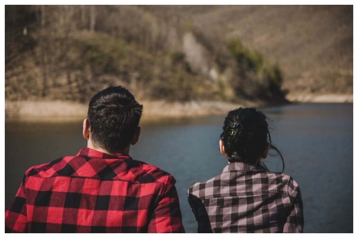 Relationship Tips: क्या आपके भी रिश्ते में पड़ रही दरार ? जानें ऐसे ही 4 संकेतों के बारे में