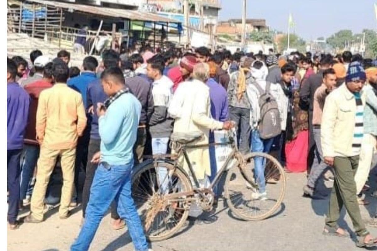 Road Accident: पलामू के हुसैनाबाद में बाइक दुर्घटना में 2 की मौत के बाद रोड जाम