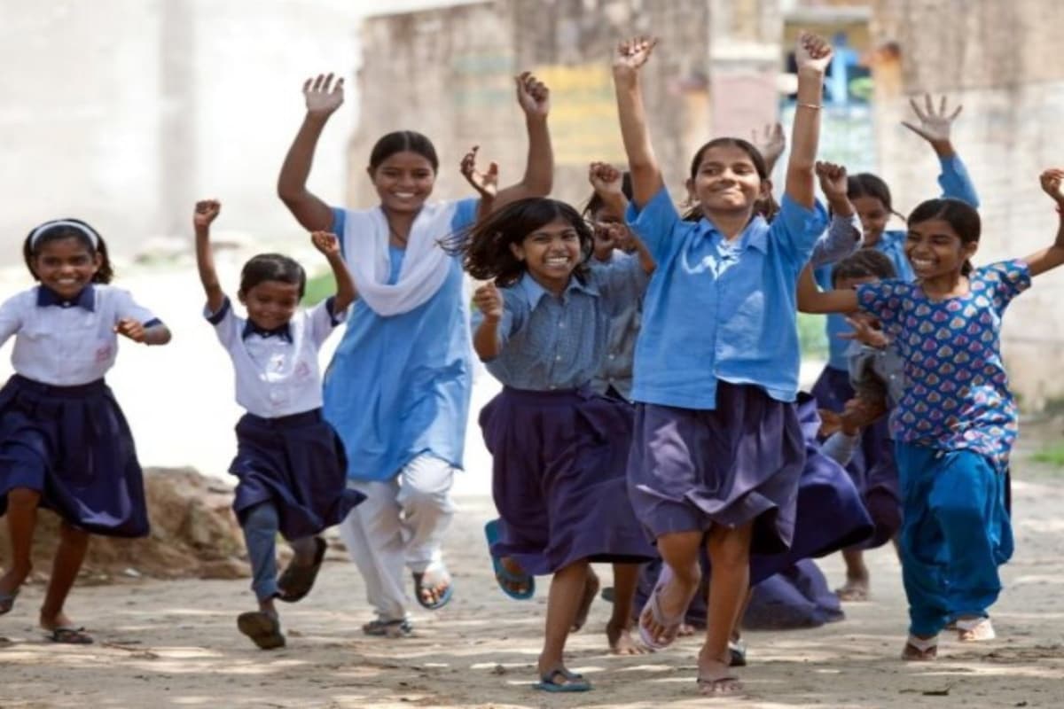 Jharkhand 2025 Holiday List: 2025 में विद्यार्थियों की मौज, झारखंड में इतने दिन रहेंगे स्कूल और कॉलेज बंद