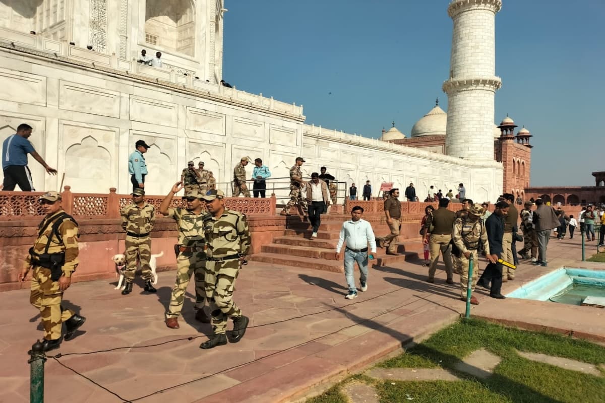 Taj Mahal Bomb Threat: ताजमहल को बम से उड़ाने की मिली धमकी, ईमेल से मच गया हड़कंप
