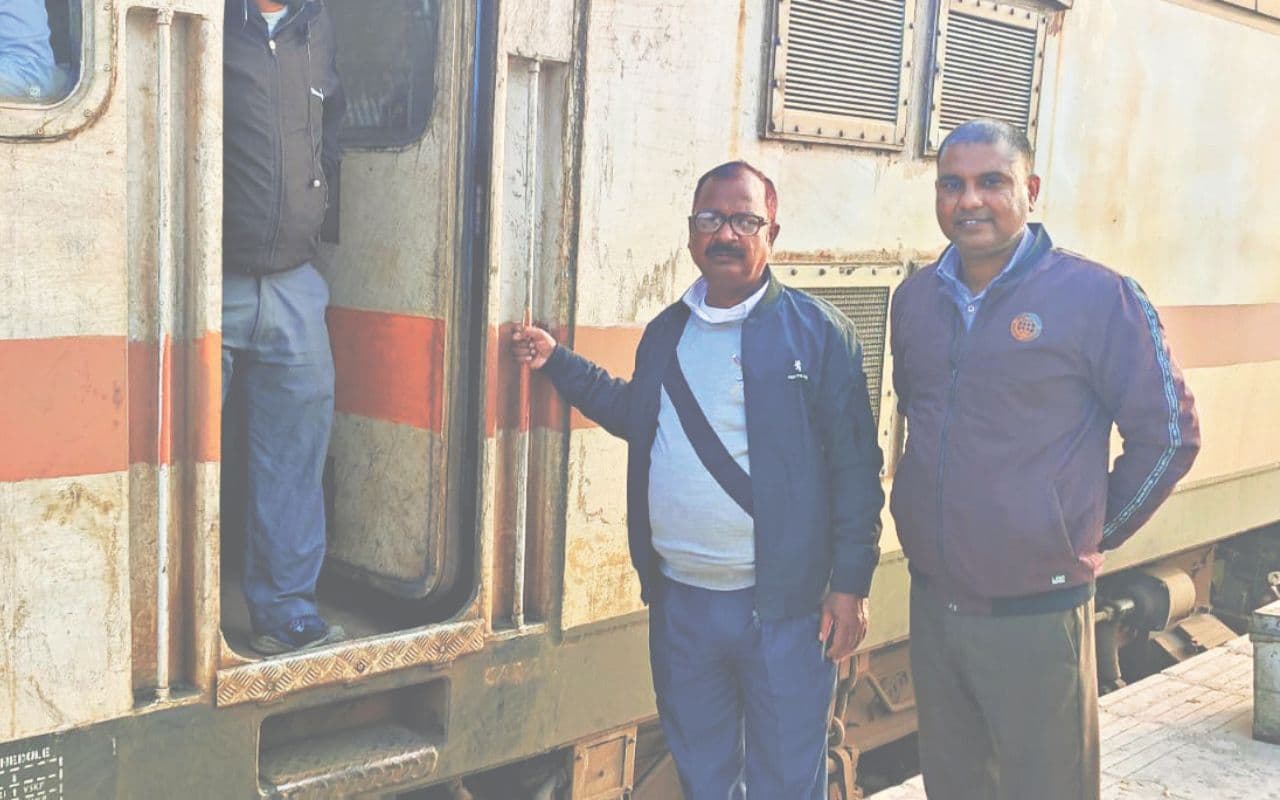 Gaya रेलवे स्टेशन के 6-7 नंबर प्लेटफॉर्म पर तीसरा ट्रायल खत्म, जानें कब से शुरू होगा पैसेंजर ट्रेनों का परिचालन