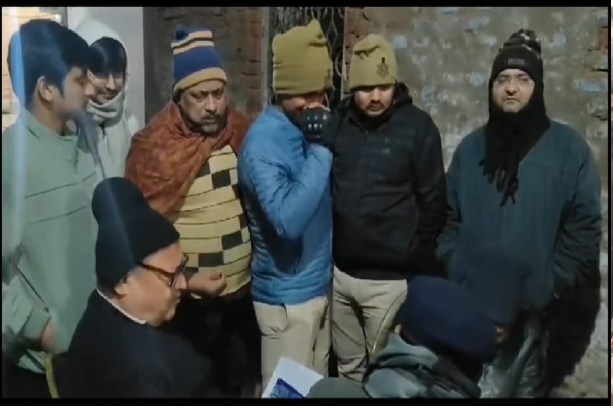 Bihar News: दरभंगा में नशे में था युवक, पुलिस का नाम सुनते ही लगाई छलांग, पढ़िए फिर पूरी कहानी