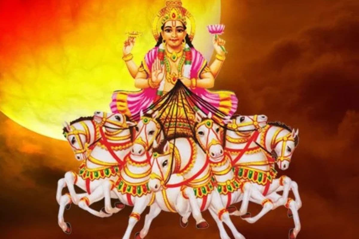 रविवार को करें सूर्यदेव को इन 5 उपायों से प्रसन्न, ग्रह होंगे मजबूत