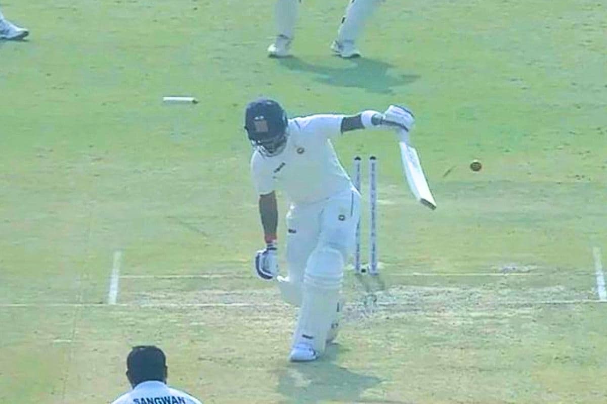 ‘जंग लगे बैट की खुरचन भी न हटी’ और 15 गेंद में हो गया सफाया, विराट को क्लीन बोल्ड करने वाले गेंदबाज का सेलिब्रेशन तो देखिए
