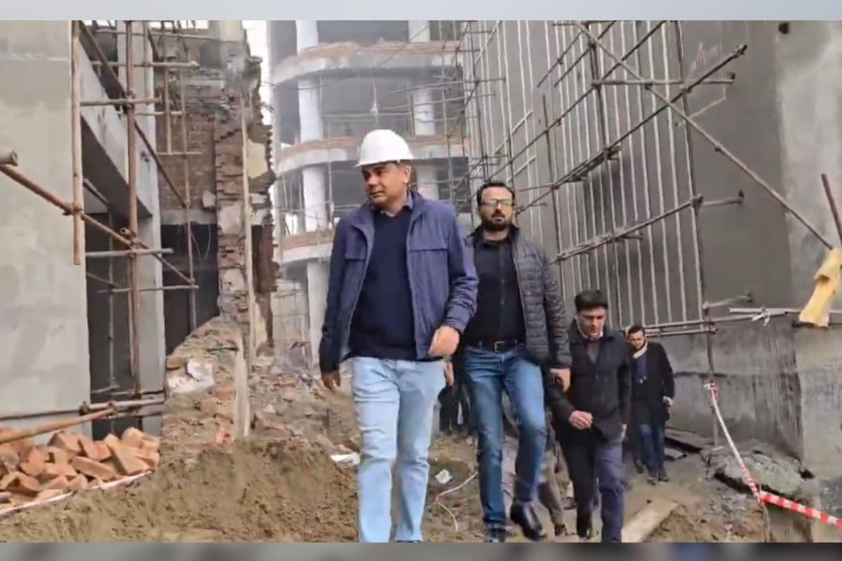 पाकिस्तान में नहीं होगी चैंपियंस ट्रॉफी! स्टेडियम में कमरे नहीं, फ्लडलाइट में बल्ब नहीं, पीसीबी की कटी नाक