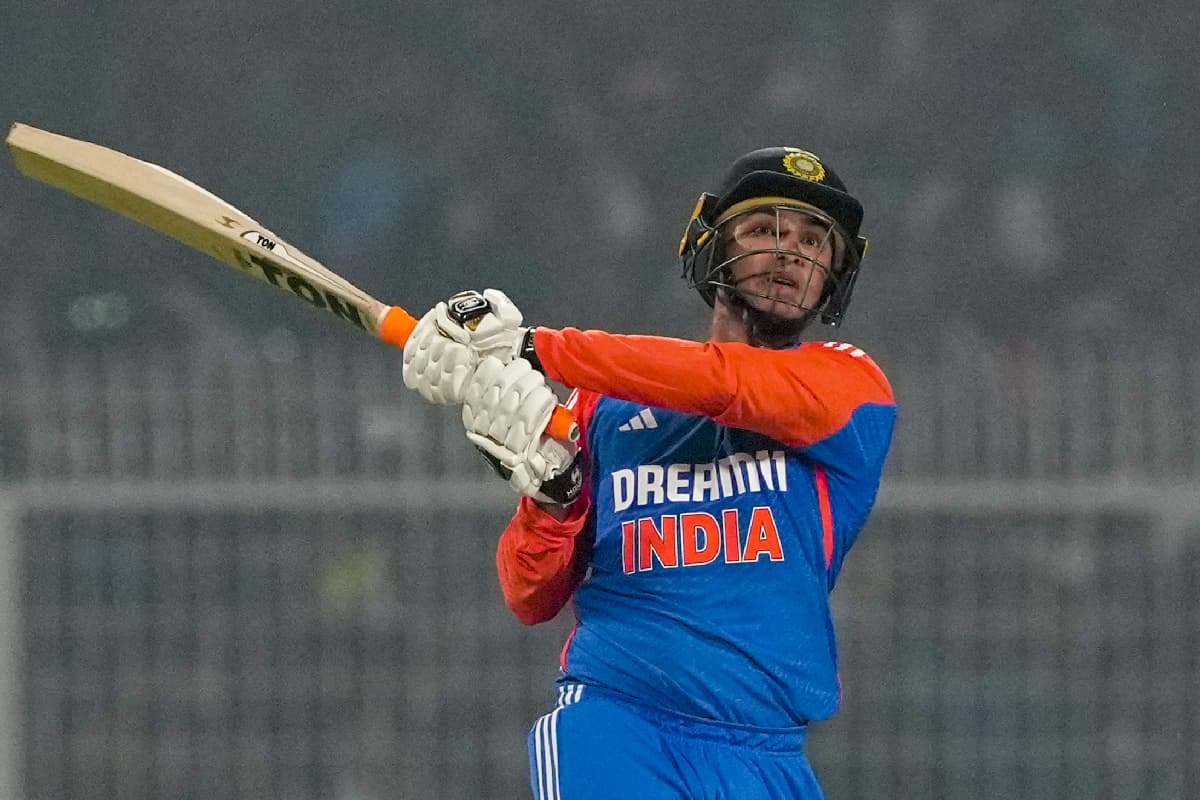 Ind Vs Eng: अभिषेक शर्मा की 79 रनों की धमाकेदार पारी से जीता भारत, इंग्लैंड को 7 विकेट से रौंदा