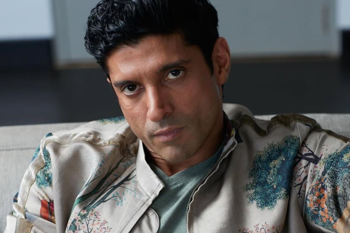 Farhan Akhtar Birthday: मां से मिली धमकी तो निकल पड़े पिता के रास्ते पर, फिर महज 17 साल की उम्र में…