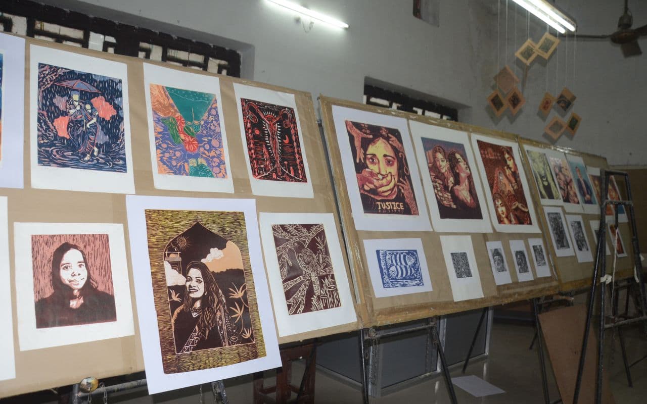 Patna News: मधुबनी पेंटिंग, मंजूषा, मॉडर्न आर्ट, पटना कलम से सजा आर्ट कॉलेज, 86वां स्थापना दिवस आज