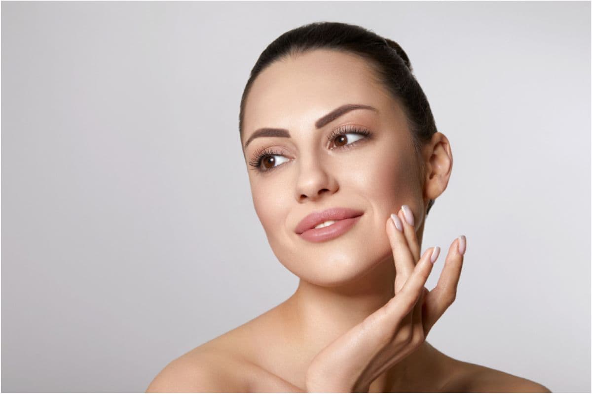 Benefits of 15 days Without Makeup : 15 दिन तक रहें मेकअप से दूर,फिर देंखे आपकी स्किन में क्या होंगे बदलाव