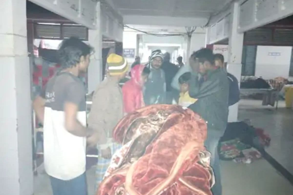 महिला दुकानदार ने चाय देने में की देरी, तो ग्राहक ने मारी गोली, पुलिस जांच में जुटी