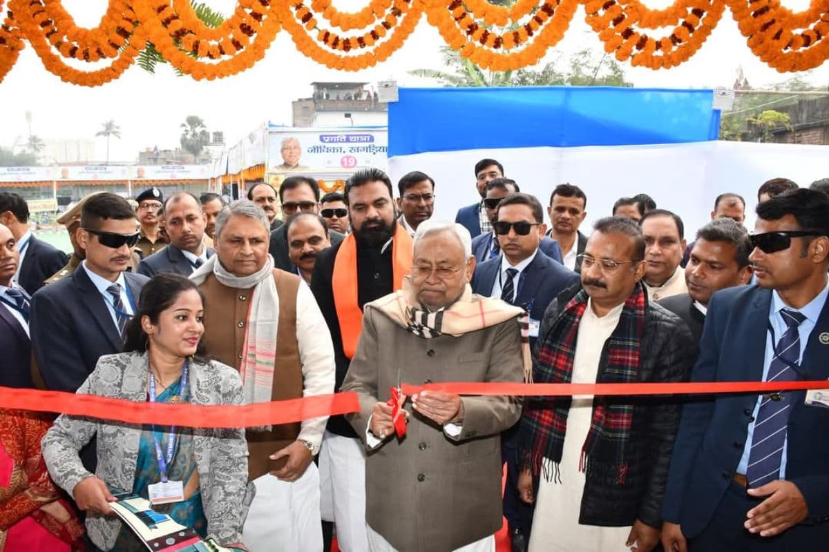 CM नीतीश ने खगड़िया में नई योजनाओं का किया शुभारंभ, मेडिकल कॉलेज के निर्माण की भी दी मंजूरी 