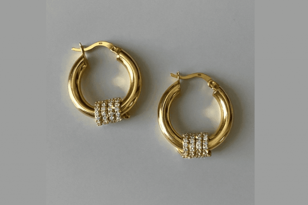 Earring Designs for Office Look: फॉर्मल लुक के लिए देखें ये बेहतरीन इयररिंग डिजाइन्स