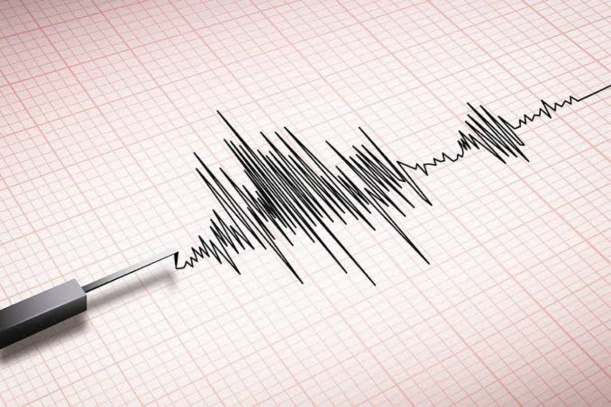 Earthquake In Ladakh: आधी रात कांपी धरती, लद्दाख में महसूस हुए भूकंप के तेज झटके