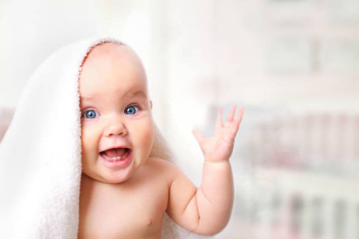 F Letter Names: अंग्रेजी के F अक्षर से दें बच्चे को ये प्यारा नाम, देखें लिस्ट