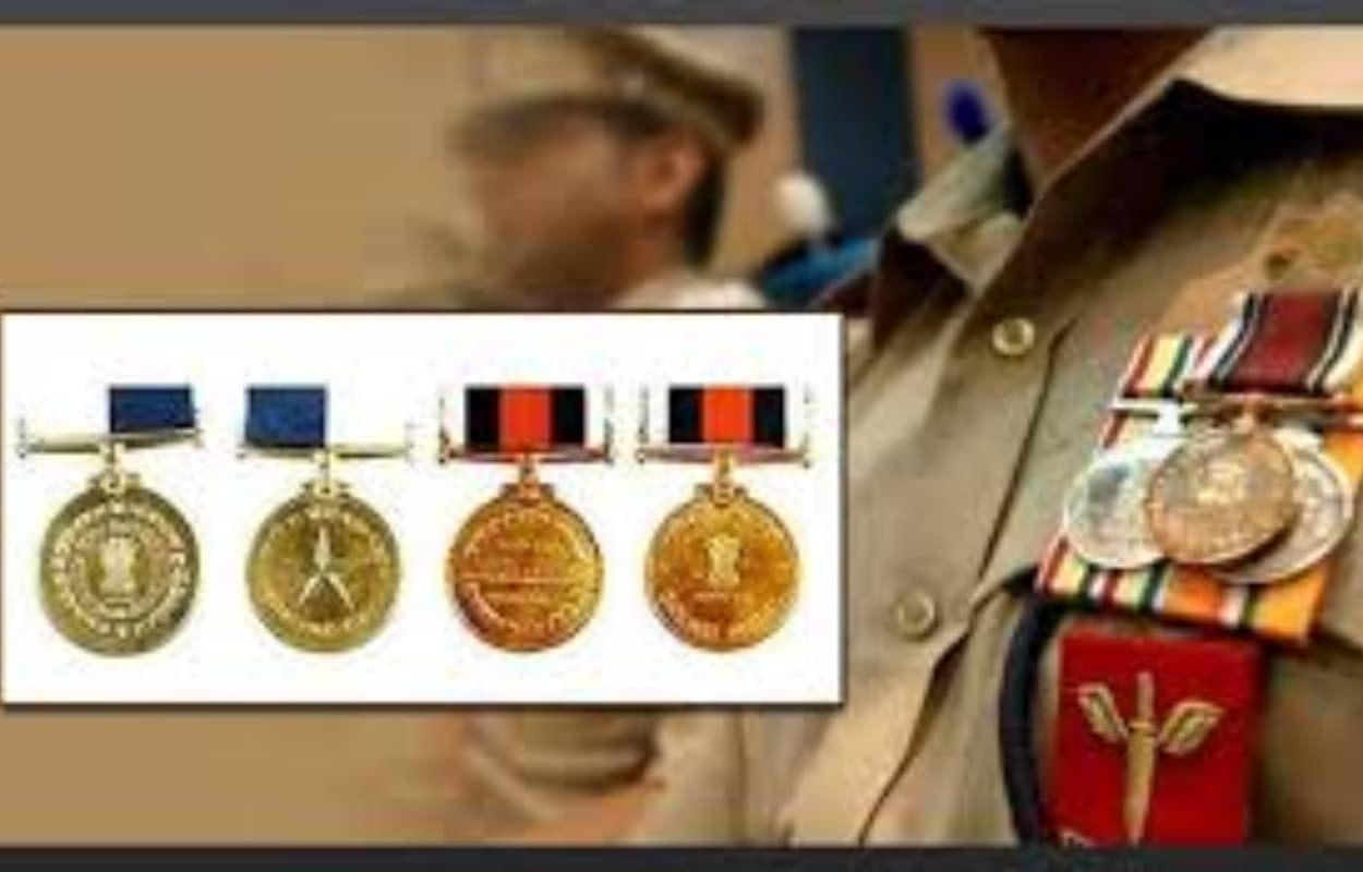 राष्ट्रपति द्रौपदी मुर्मू ने गैलेंट्री पुरस्कारों को दी मंजूरी, 93 जवानों को मिलेगा अवॉर्ड