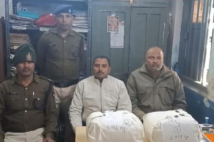RPF की गिरफ्त में आया गांजा तस्कर, गया रेलवे से लाखों रुपये का गांजा बरामद, कार्रवाई जारी