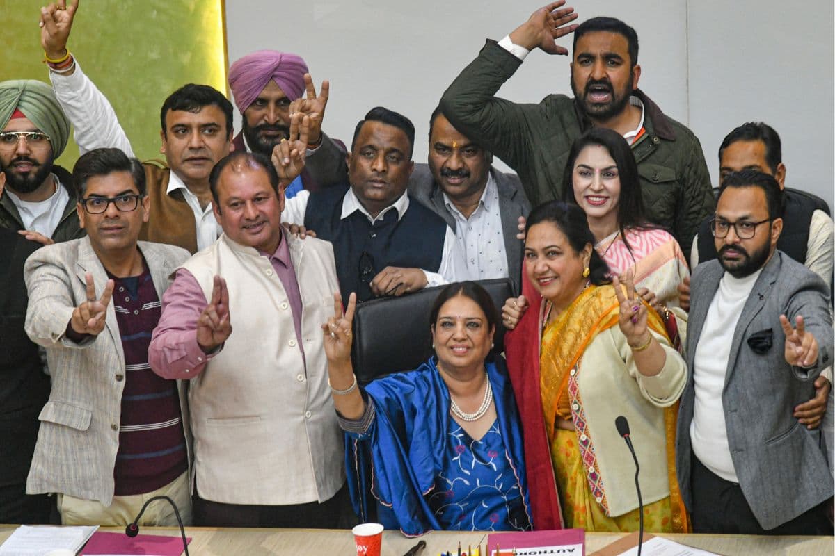 Chandigarh Mayor Elections: पिता कर्नल, पति कांग्रेसी…जानें कौन हैं चंडीगढ़ की नई मेयर हरप्रीत कौर बबला