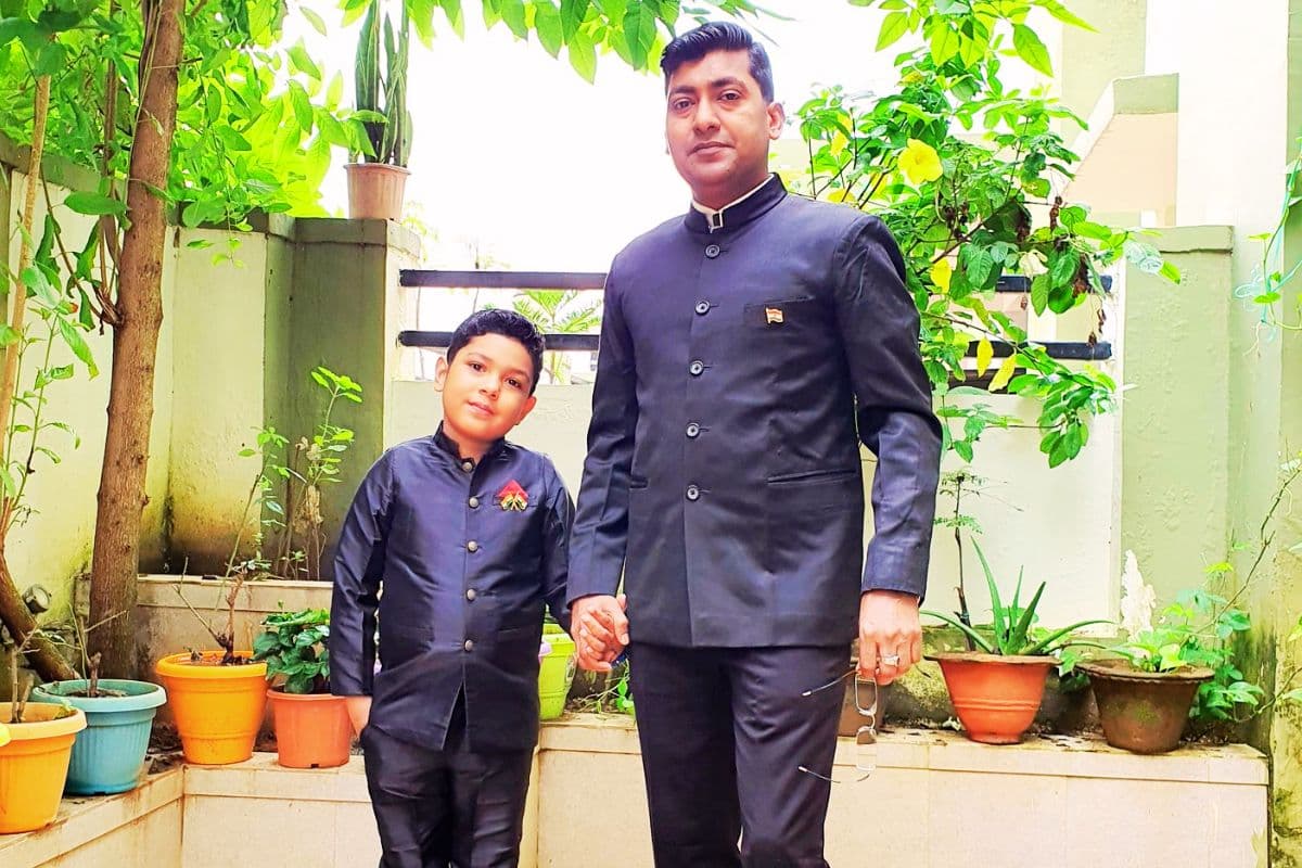 IAS अफसर के 1 बेटे का 6 साल में 3 बार 3 जगह हुआ जन्म, ऐसे हुआ खुलासा, यहां देखें दस्तावेज