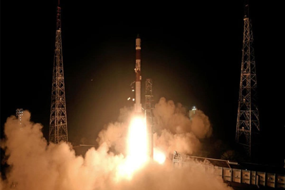 इसरो ने स्पेडेक्स मिशन में अंतरिक्ष डॉकिंग में हासिल की ऐतिहासिक सफलता, भारत बना चौथा देश