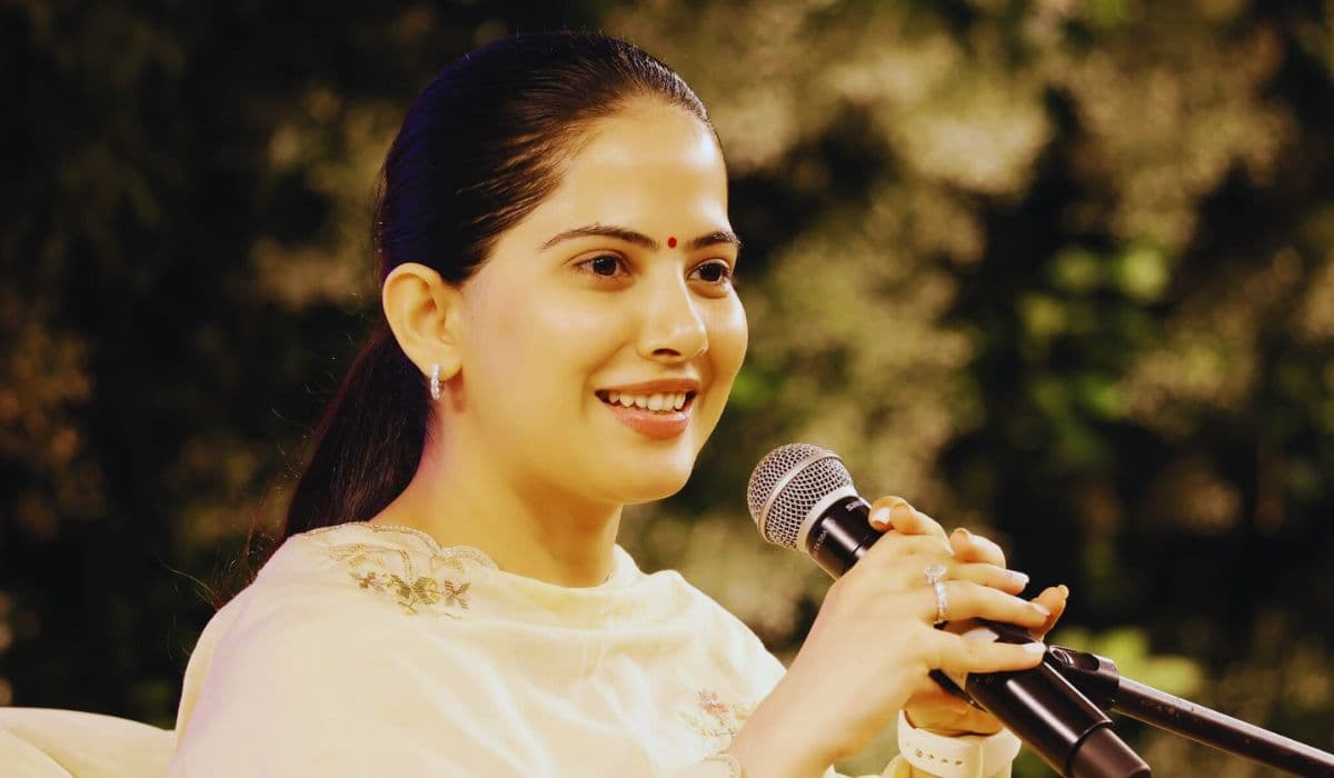 Jaya Kishori Tips : एक वाणी, लाख रिश्ते बोलते समय जया किशोरी ने दी ये सीख