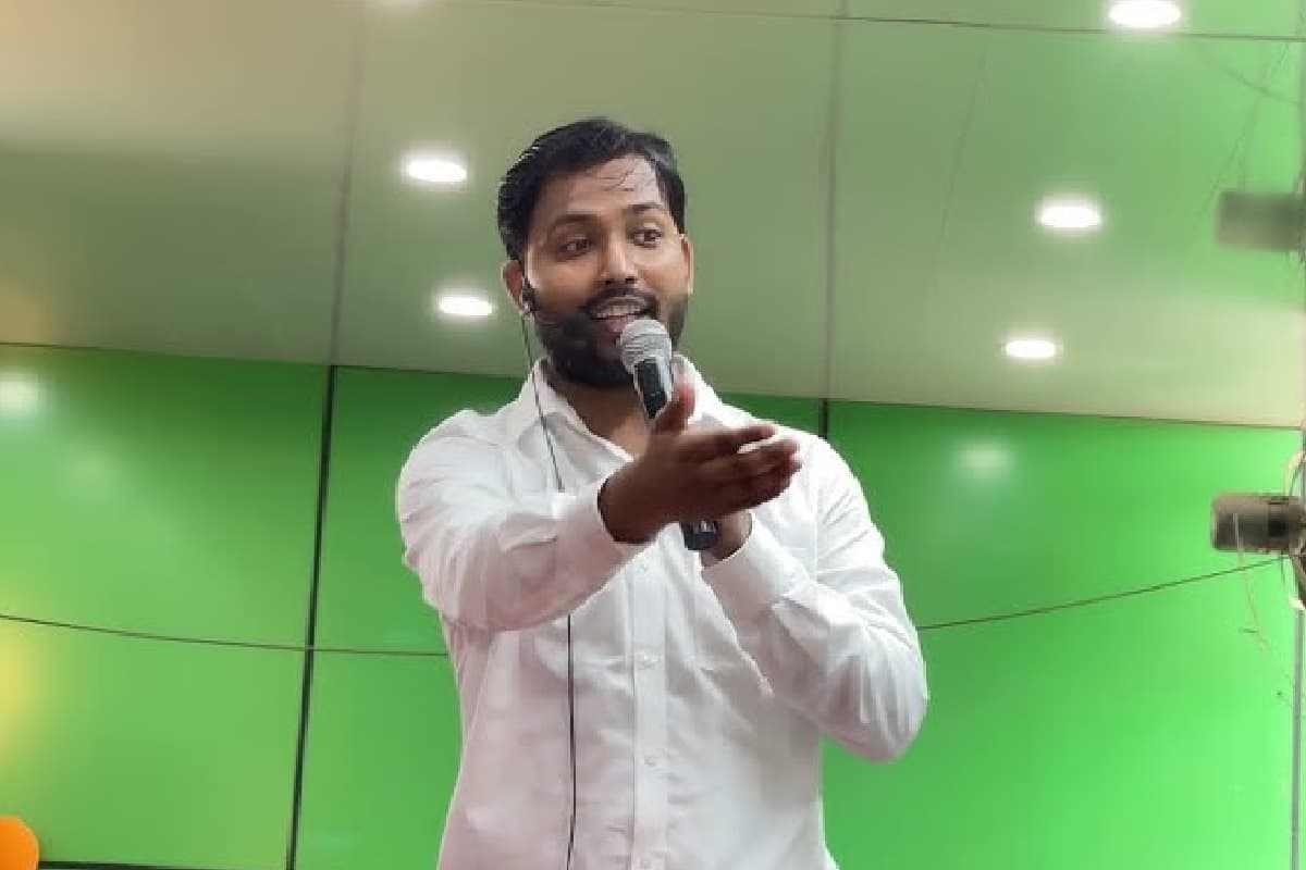 Khan Sir Income: हर महीने कितना कमाते हैं खान सर, छात्रों से कितनी लेते हैं फीस?