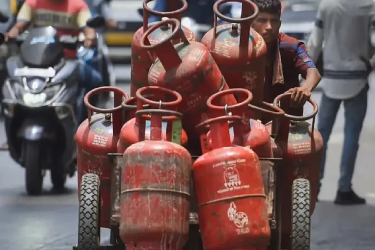 LPG Price: नए साल पर तोहफा, कश्मीर से कन्याकुमारी तक एलपीजी सिलेंडर सस्ता