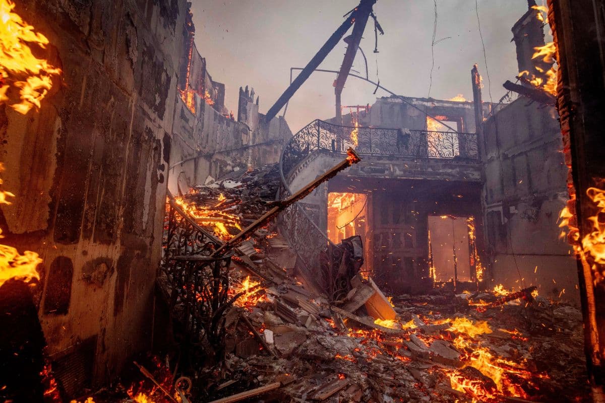 लॉस एंजिल्स में आग की कहर से 2028 ओलंपिक पर संकट, आयोजन को लेकर विवाद तेज