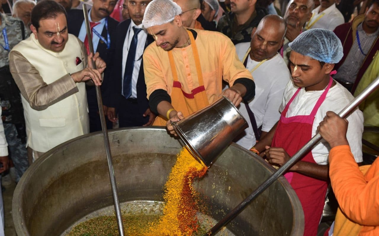 Mahakumbh 2025: भारत को वैश्विक महाशक्ति बनने की राह दिखाता है महाकुंभ का प्रबंधन, हर तरफ इसकी चर्चा