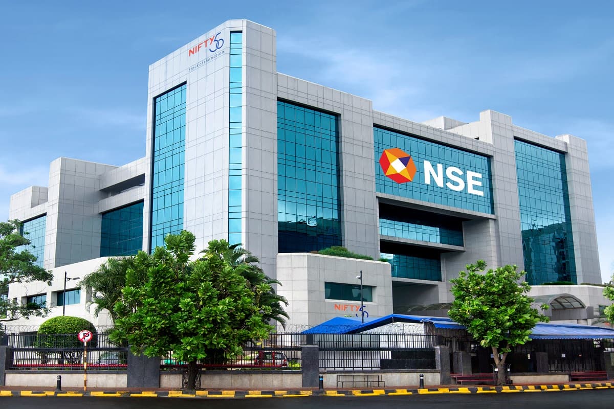 NSE: आईपीओ लाने में एनएसई एशिया में टॉप, रकम जुटाने के मामले में दुनिया को पछाड़ा
