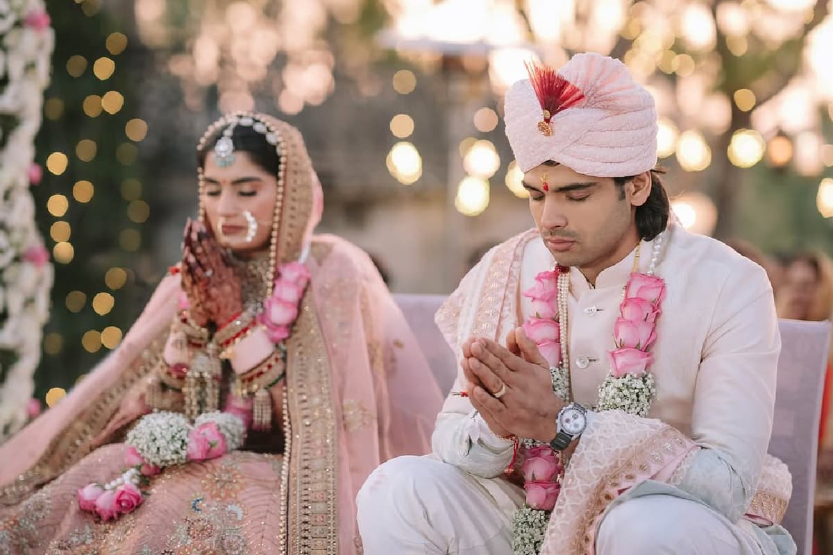 Neeraj Chopra Marriage: ओलंपिक गोल्ड मेडलिस्ट नीरज चोपड़ा ने लिए शादी के 7 फेरे, हिमानी बनीं जीवनसाथी