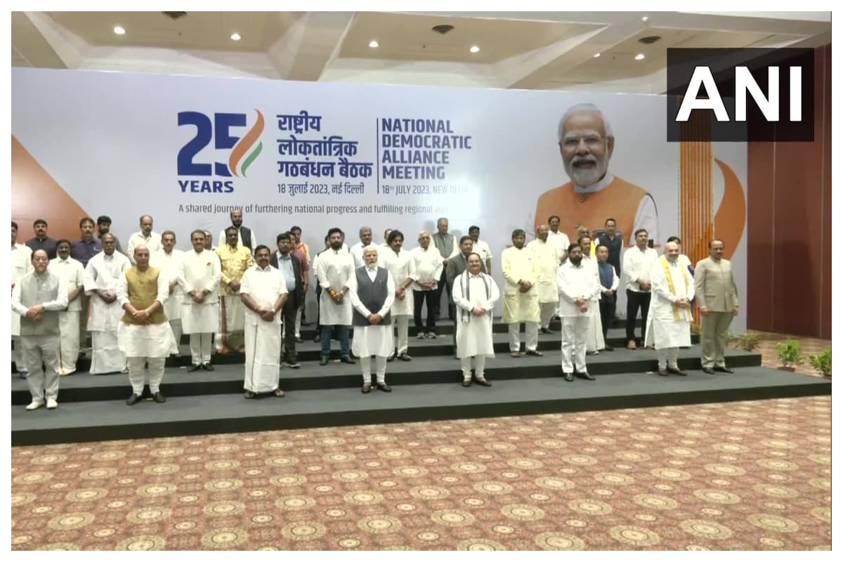 New Year Political Challenges: नए साल में बदलेगी देश की सियासत, क्या होगा असर?