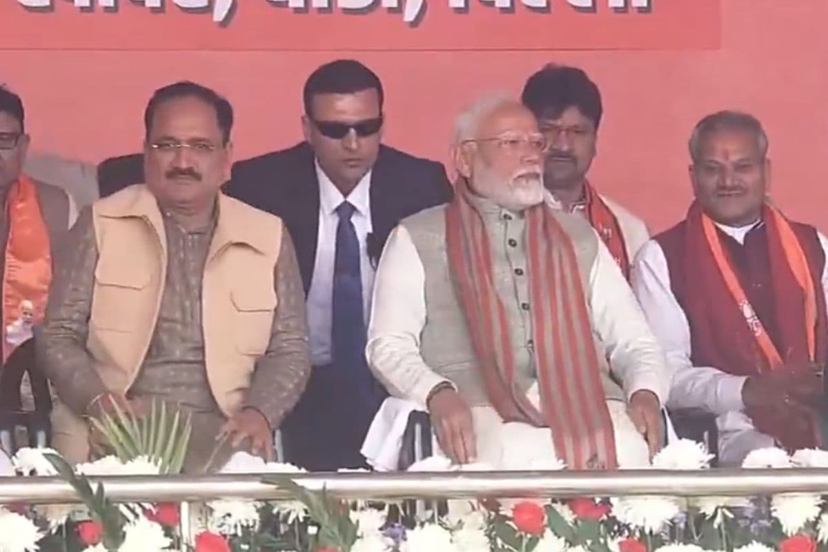 PM Modi Ghonda Rally: पीएम मोदी ने महाकुंभ हादसे पर जताया दुख, 8 फरवरी को दिल्ली में बीजेपी सरकार बनने की भविष्यवाणी की