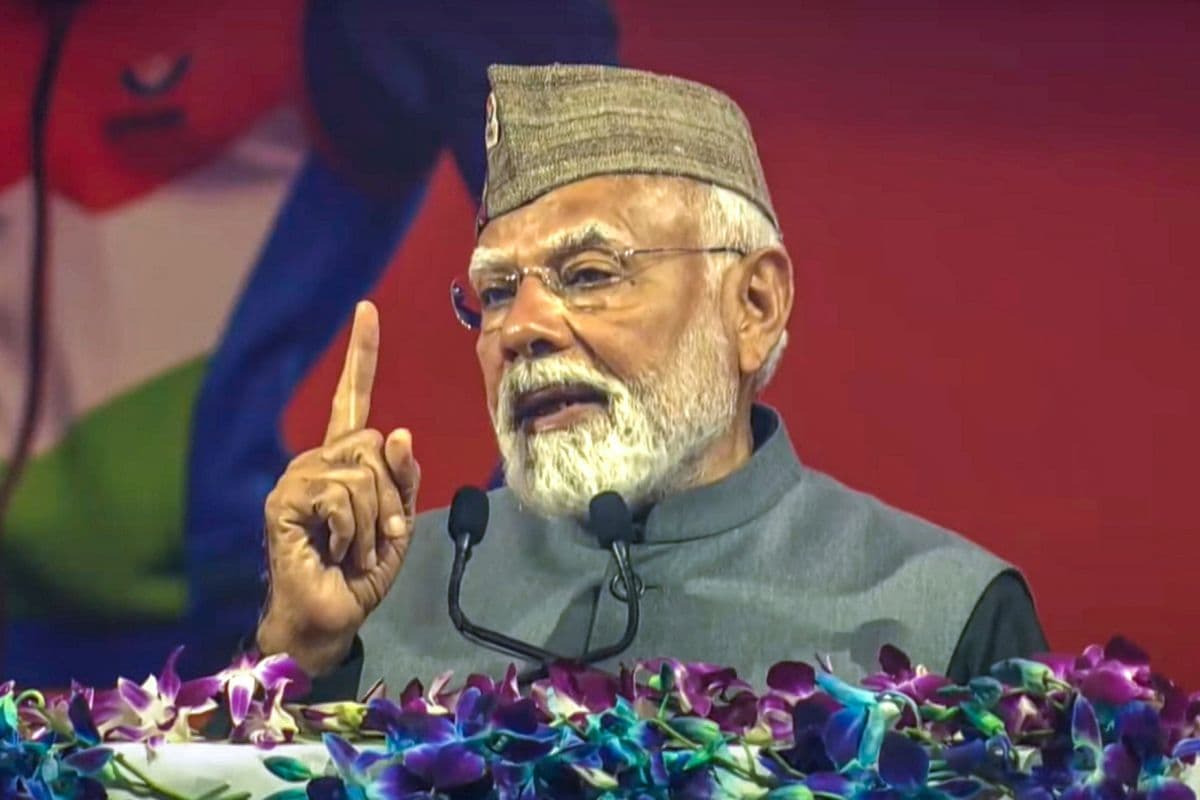 38th National Games: पीएम मोदी ने 38वें राष्ट्रीय खेलों का किया उद्घाटन, कहा- खिलाड़ी मुझे प्रधानमंत्री नहीं अपना मित्र मानते हैं