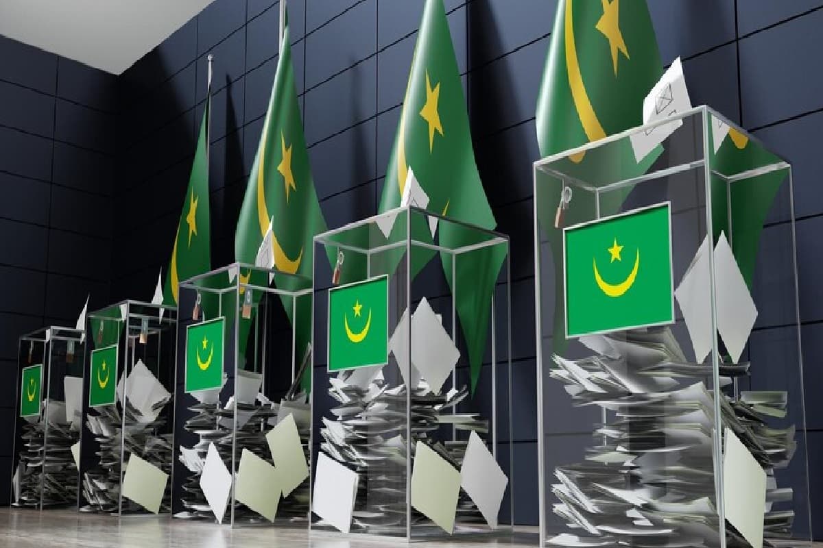 पाकिस्तान को लगा करारा झटका, आईएमएफ ने घटाया आर्थिक वृद्धि दर अनुमान