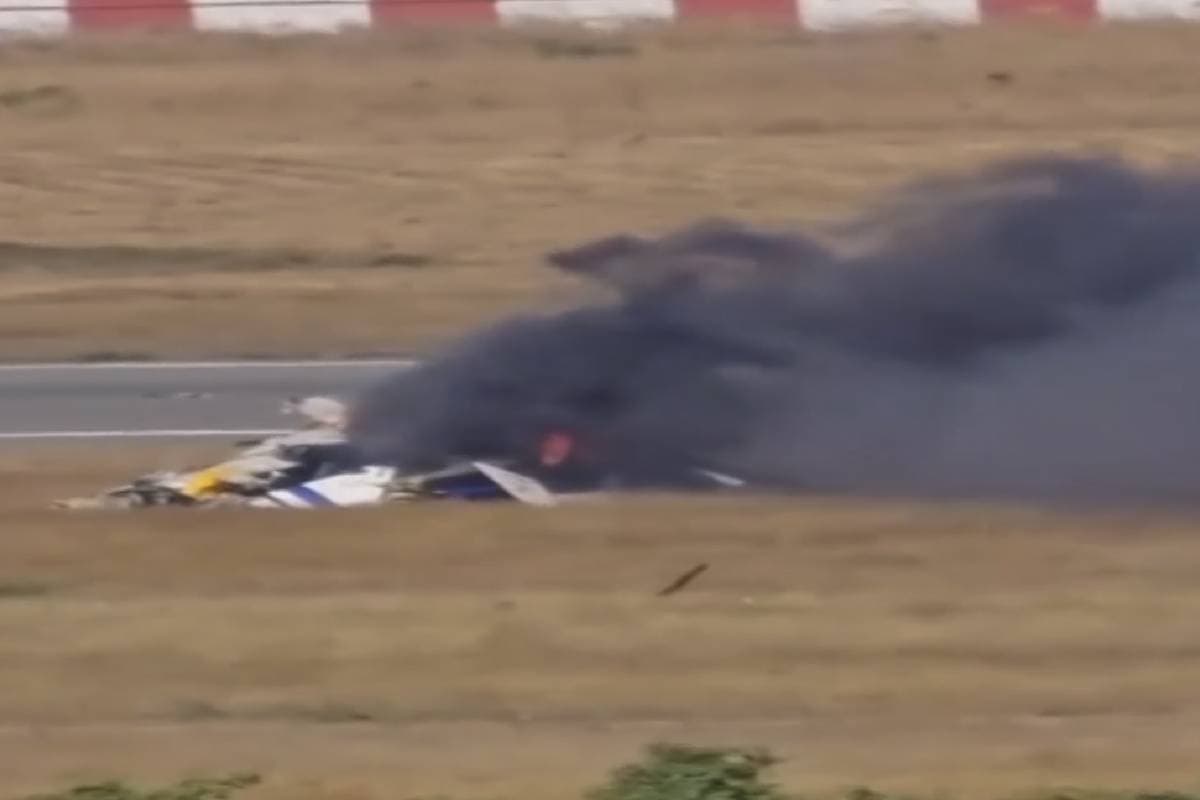 पोरबंदर में हेलीकॉप्टर क्रैश, तीन की मौत, देखें वीडियो