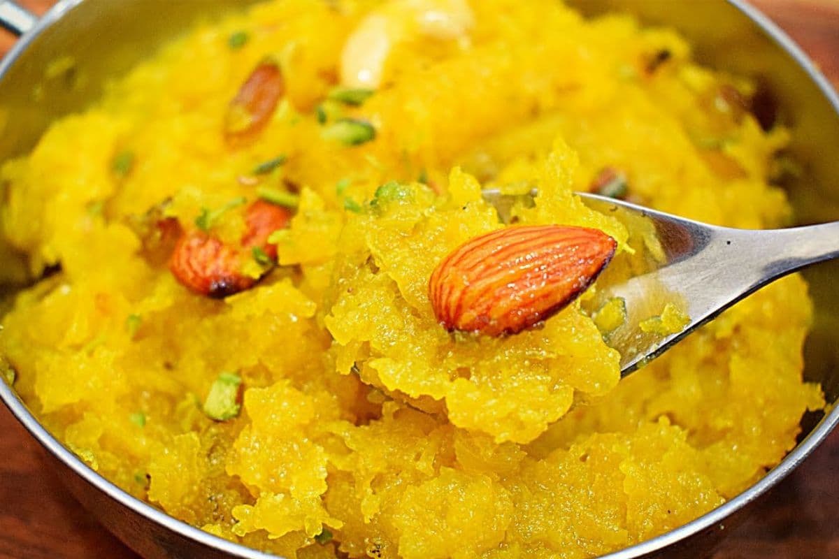 Pumpkin recipes for winter : सर्दी में गर्मी का एहसास दिलाने वाले कद्दू का यह लजीज पकवान, नोट कर लें रेसिपी