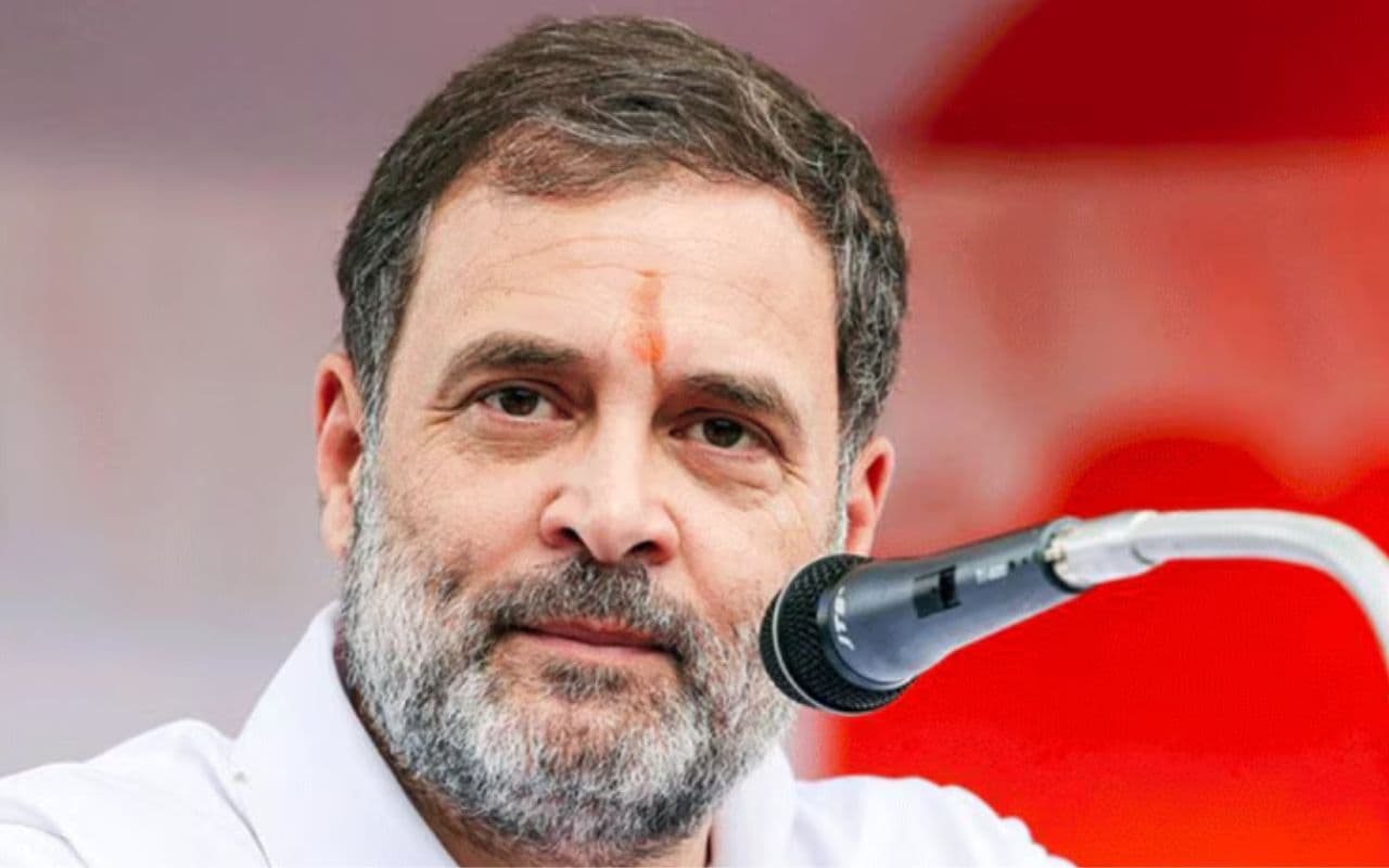 Rahul Gandhi: राहुल गांधी के खिलाफ FIR दर्ज, बढ़ सकती हैं मुश्किलें