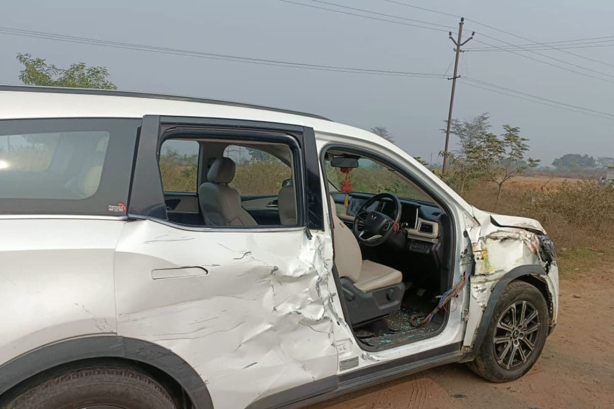 झारखंड के पूर्व मंत्री राजा पीटर सड़क हादसे में बाल-बाल बचे, रांची-टाटा मार्ग पर कंटेनर ने कार को मारी टक्कर