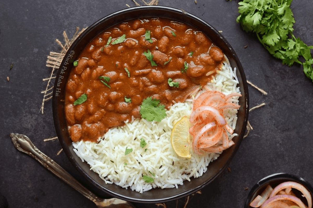 Secret Tips to Cook Rajma Easily: राजमा पकाते समय डालें ये सीक्रेट चीज, 5-10 मिनट में मुंह में घुलने लायक बन जाएगा!