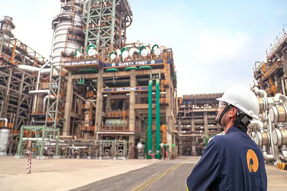 Reliance Industries Q3 Results: रिलायंस का शुद्ध लाभ 12% बढ़ा, डिजिटल और रिटेल कारोबार का मजबूत प्रदर्शन