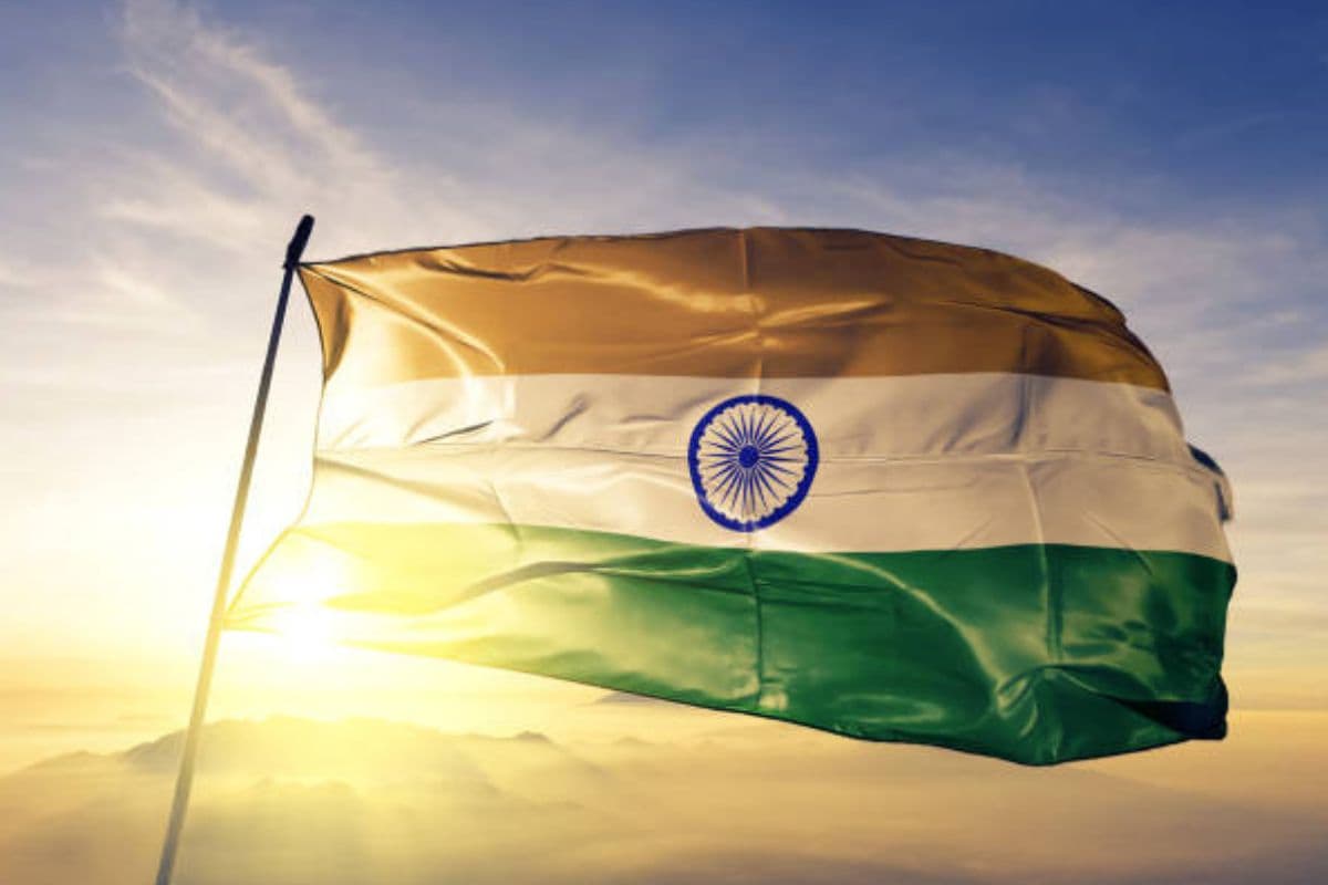 Republic Day Best Wishes : यहां है कुछ खास संदेश, भेजिए गणतंत्र दिवस की शुभकामनाएं