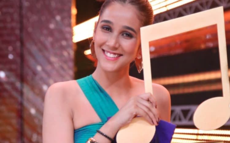 Sa Re Ga Ma Pa 2025 Winner: श्रद्धा मिश्रा ने अपने नाम की ट्रॉफी, प्राइन मनी का क्या करेगी सा रे गा मा पा की विनर?