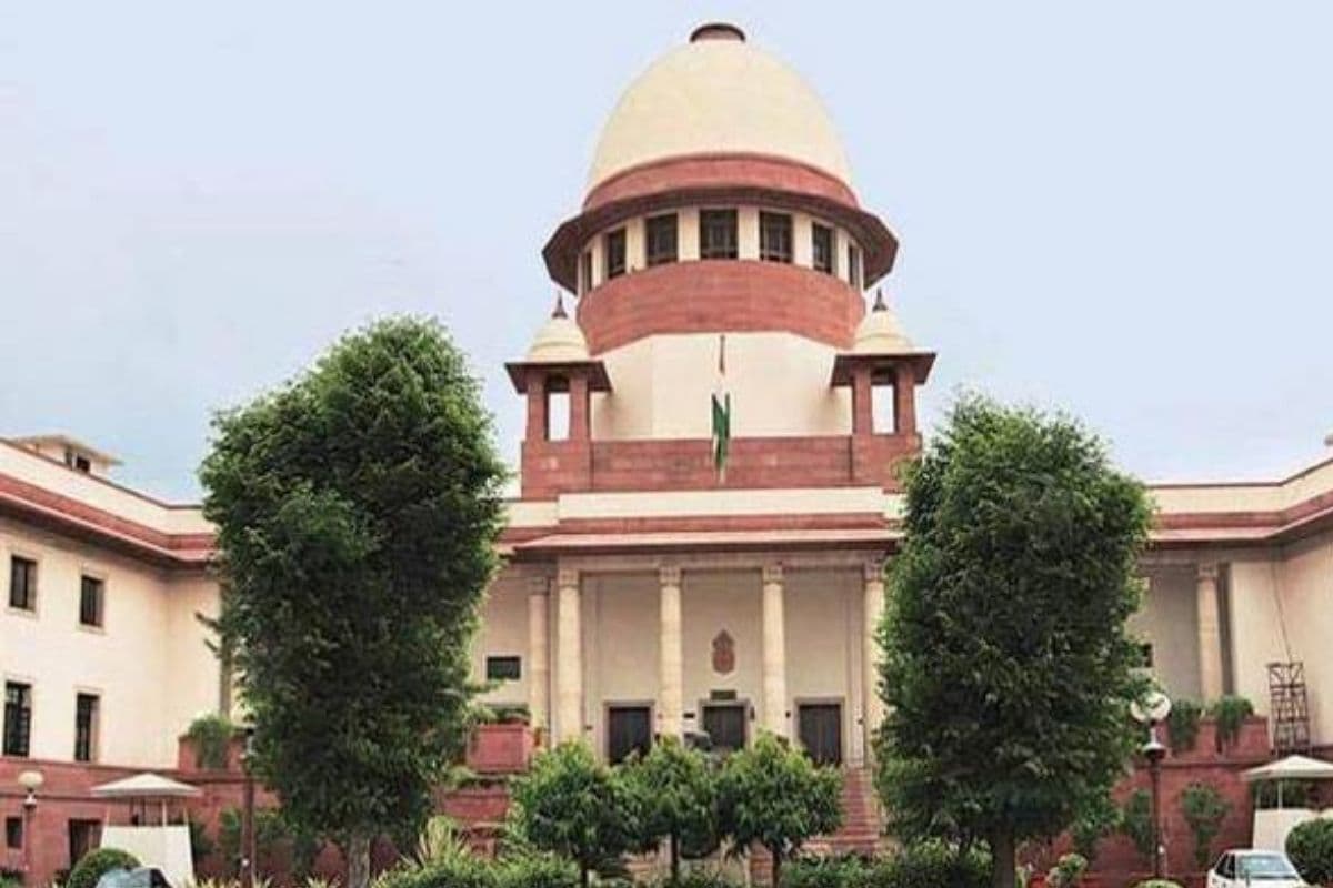 Bulldozer Action: यूपी सरकार के बुलडोजर एक्शन पर भड़का सुप्रीम कोर्ट, 10-10 लाख रुपये हर्जाना देने का आदेश