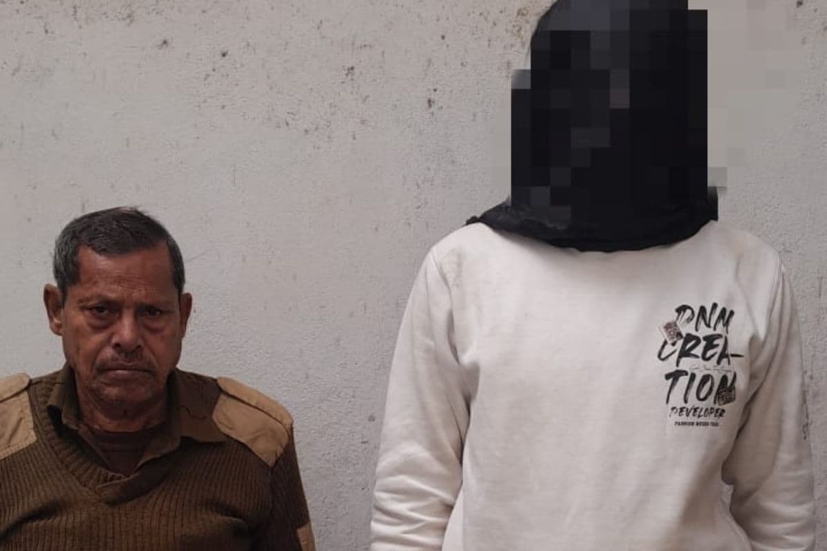 दोहरे हत्याकांड मामले में कुख्यात अपराधी हथियार सहित गिरफ्तार, कोईलवर पुलिस को मिली बड़ी सफलता