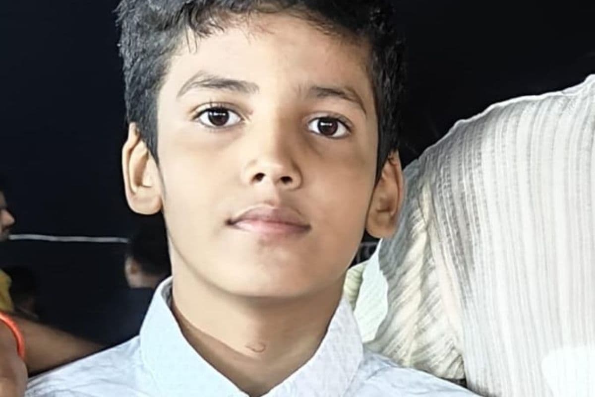 बेतिया में छात्र की रहस्यमय मौत से मचा हड़कंप, स्कूल प्रशासन के खिलाफ गुस्साया परिवार