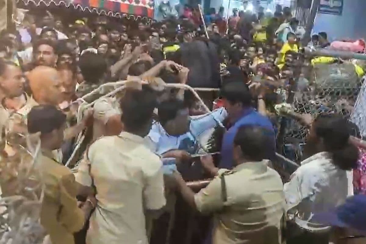 Andhra Pradesh: तिरुपति मंदिर में टोकन लेने के दौरान भगदड़ - 6 की मौत, पीएम मोदी ने जताया दुख, VIDEO